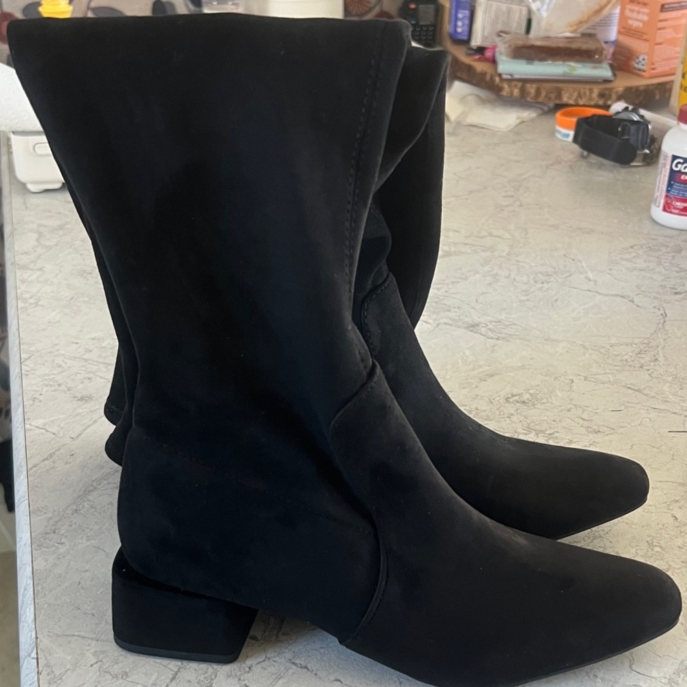 Elegant Black Women's Boots